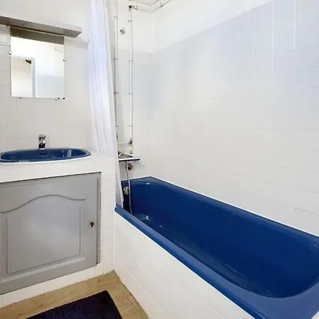 Le Platane Apartment *